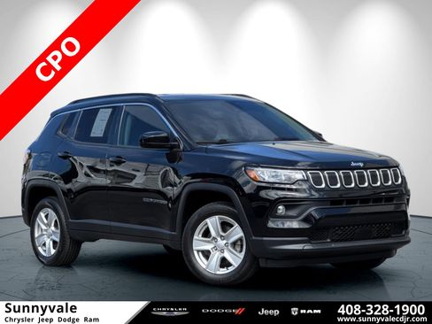 Certified 2022 Jeep Compass Latitude image 1