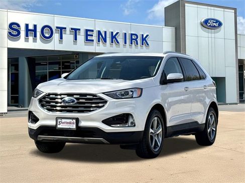 Used 2019 Ford Edge SEL w/ Equipment Group 201A image 3