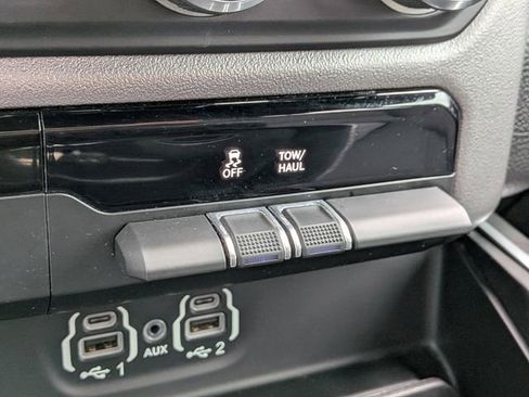 Used 2020 RAM 1500 Big Horn RWD image 23