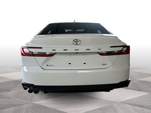 Used 2025 Toyota Camry SE FWD image 7