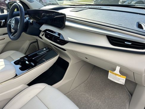 New 2026 Buick Enclave Avenir w/ Super Cruise Package image 13
