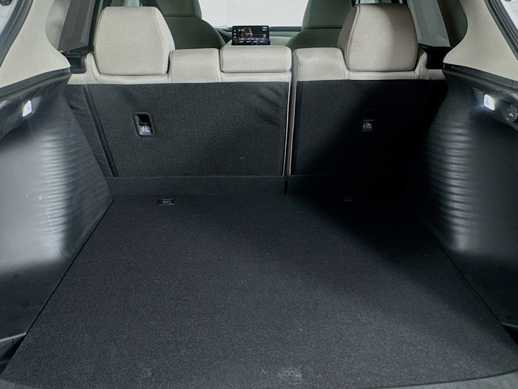 Certified 2026 Honda HR-V LX image 35