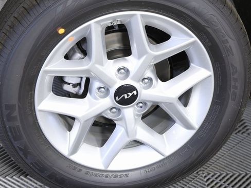 New 2025 Kia Soul S image 7