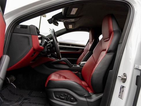 Certified 2024 Porsche Cayenne Turbo GT image 83