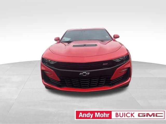 Used 2019 Chevrolet Camaro SS RWD image 4