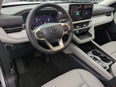 New 2026 Ford Explorer Active w/ Active Comfort Package image 10