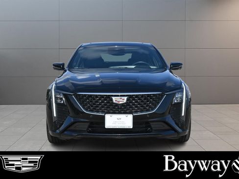 Used 2025 Cadillac CT5 Premium Luxury image 2