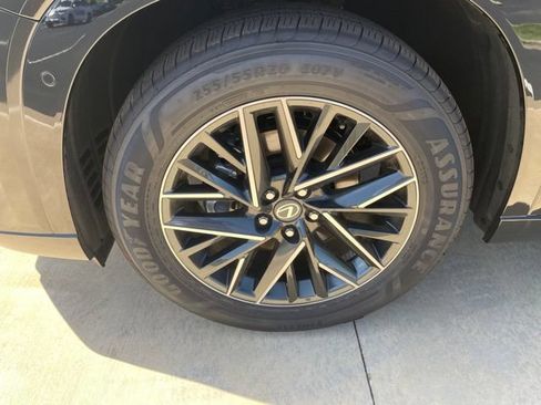 New 2026 Lexus TX 350 AWD image 9