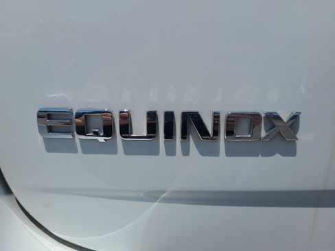 Used 2017 Chevrolet Equinox LS FWD image 26