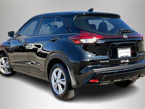 Certified 2024 Nissan Kicks S image 4