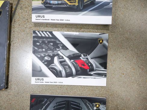Used 2021 Lamborghini Urus AWD/4WD image 72