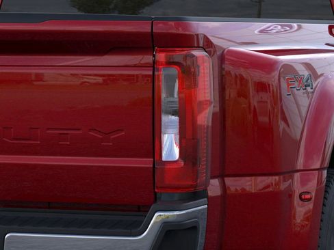 New 2026 Ford F450 XLT w/ FX4 Off-Road Package image 21