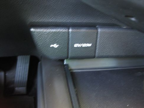 Used 2021 Toyota Camry LE image 21