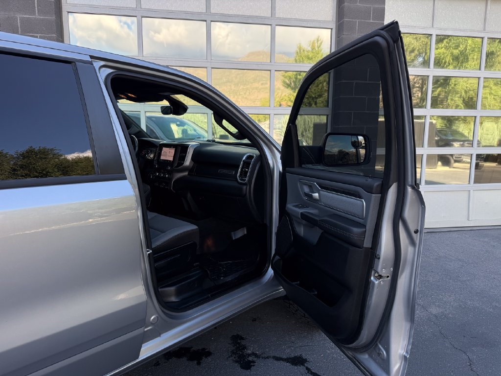 Used 2023 RAM 1500 Big Horn AWD/4WD image 44