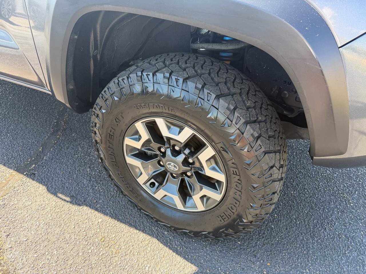 Used 2021 Toyota Tacoma TRD Off-Road AWD/4WD image 28