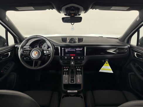 New 2025 Porsche Macan image 22