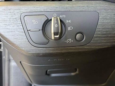 Used 2018 Audi A4 2.0T Ultra Premium Plus FWD image 27