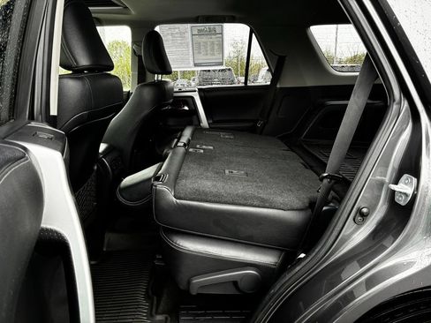 Used 2020 Toyota 4Runner Limited AWD/4WD image 24