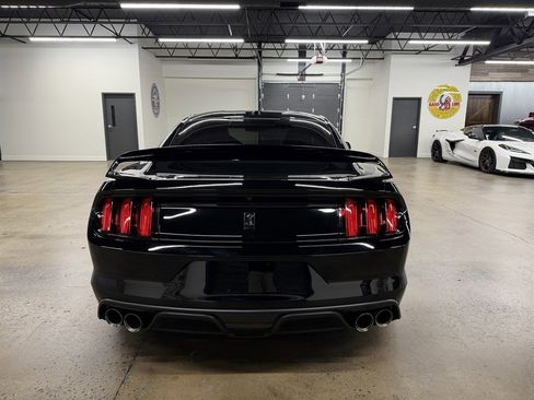 Used 2017 Ford Mustang Shelby GT350R w/ GT350R Equipment Group 920A RWD image 10