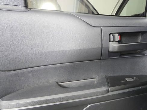 Used 2017 Toyota Tundra SR5 image 14