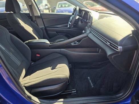 Certified 2023 Hyundai Elantra SEL image 10