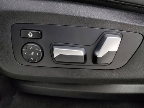 New 2026 BMW X5 sDrive40i w/ M Sport Package image 13