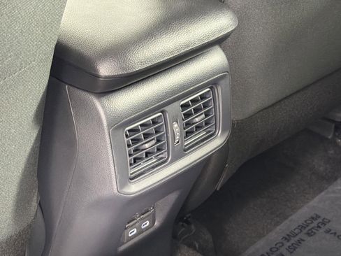 Used 2025 Toyota RAV4 XLE image 28