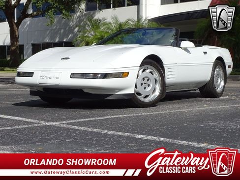 Used 1992 Chevrolet Corvette Convertible image 1