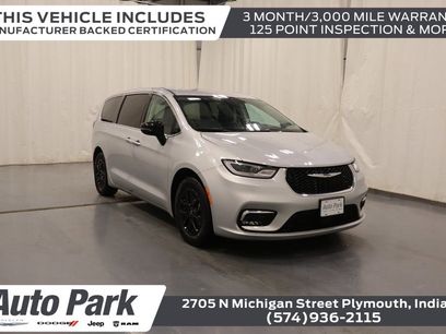 Certified 2024 Chrysler Pacifica Touring-L