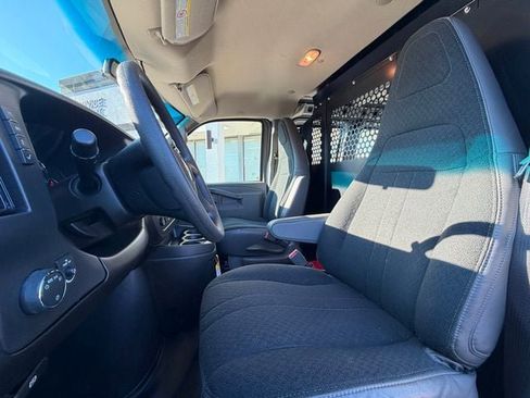 Used 2024 Chevrolet Express 2500 w/ Driver Convenience Package image 9