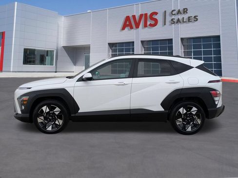 Used 2025 Hyundai Kona SEL FWD image 13