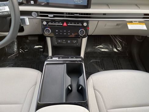 New 2026 Hyundai Tucson Blue SE image 25