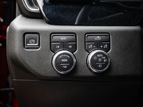 Used 2023 GMC Sierra 1500 Elevation image 39