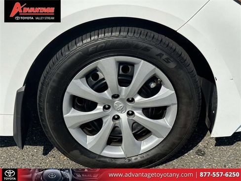 Used 2020 Toyota Corolla LE image 14
