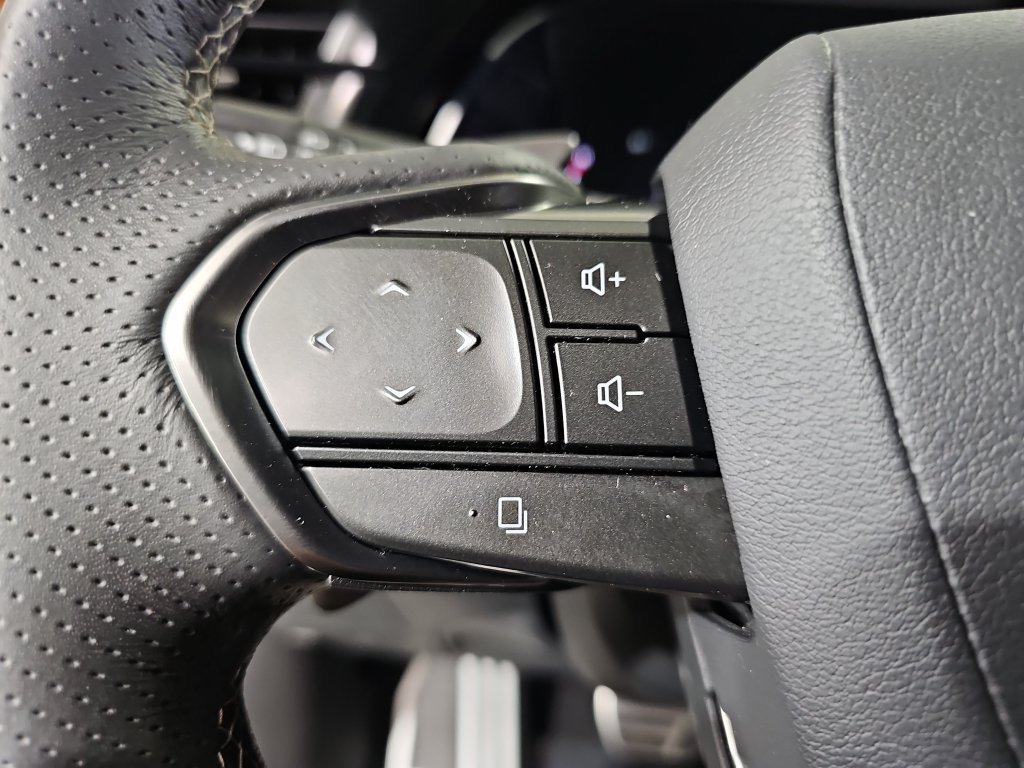 Certified 2023 Lexus RX 500h F Sport w/ Accessory Package (Z1) AWD/4WD image 17