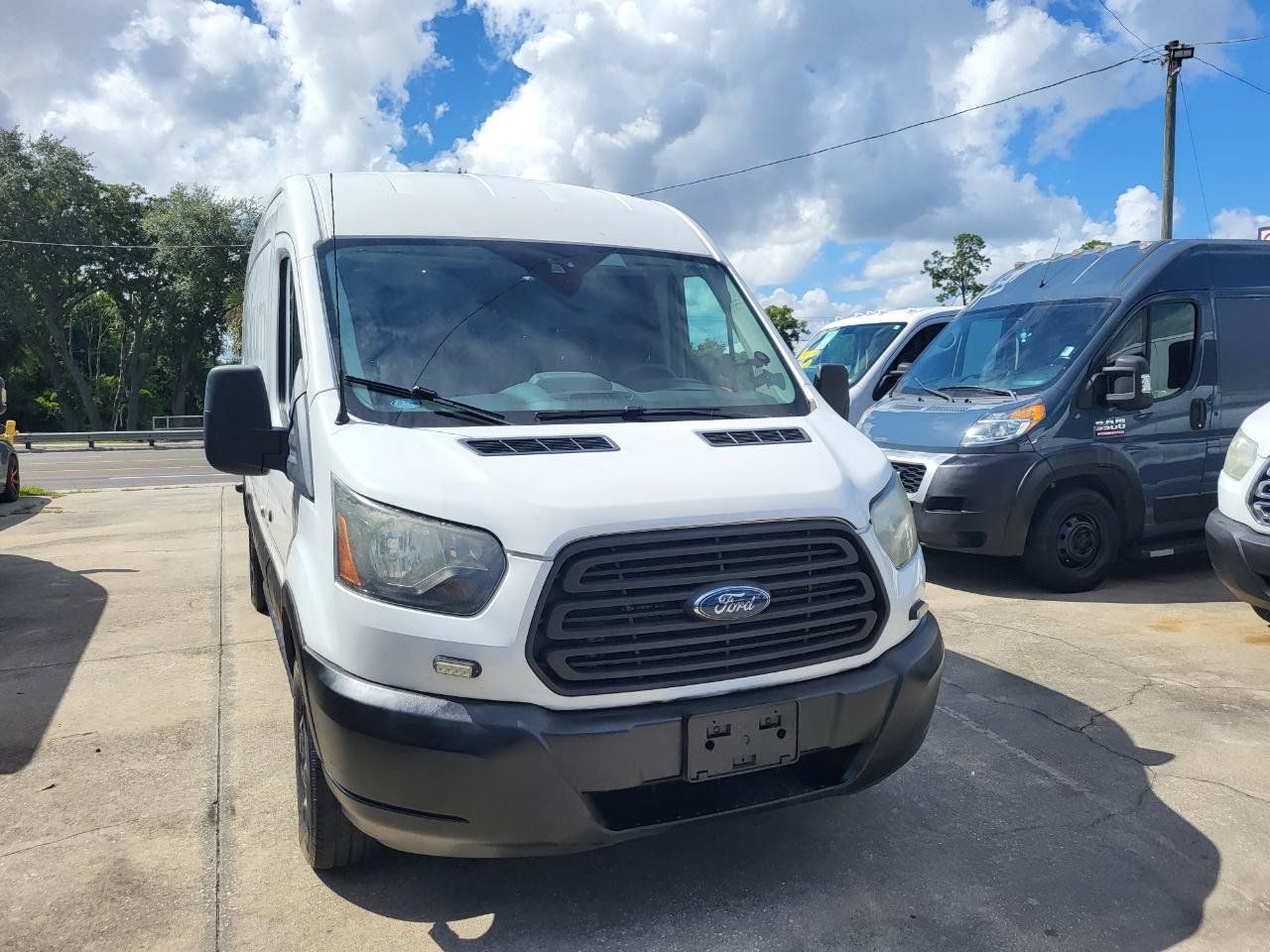 Used 2016 Ford Transit 150 148 Medium Roof RWD image 4