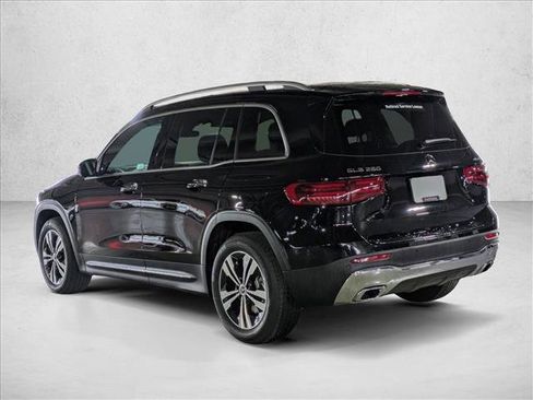 Certified 2025 Mercedes-Benz GLB 250 4MATIC image 8