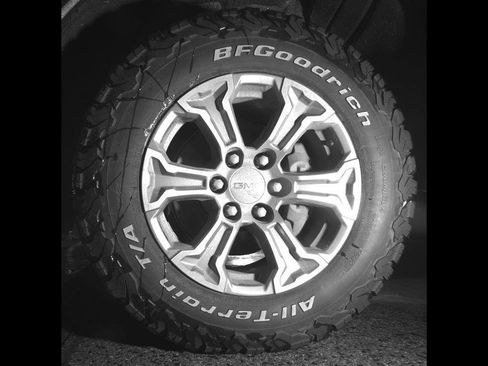 Certified 2021 GMC Sierra 1500 SLT w/ X31 Off-Road Package AWD/4WD image 45