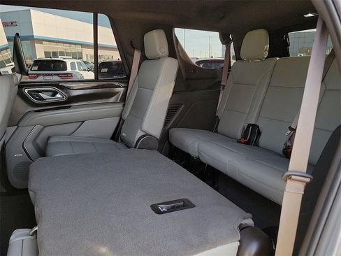 Used 2021 Chevrolet Tahoe LT w/ Rear Media and Nav Package image 16