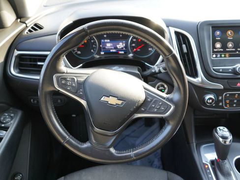 Used 2021 Chevrolet Equinox LT FWD image 17