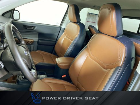 Used 2023 Ford Maverick Lariat w/ Lariat Luxury Package image 18