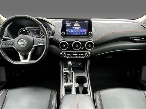 Used 2023 Nissan Sentra SR w/ SR Premium Package image 9