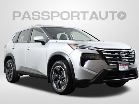 Certified 2024 Nissan Rogue SV w/ SV Premium Package image 4