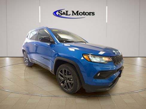New 2026 Jeep Compass Latitude AWD/4WD image 1