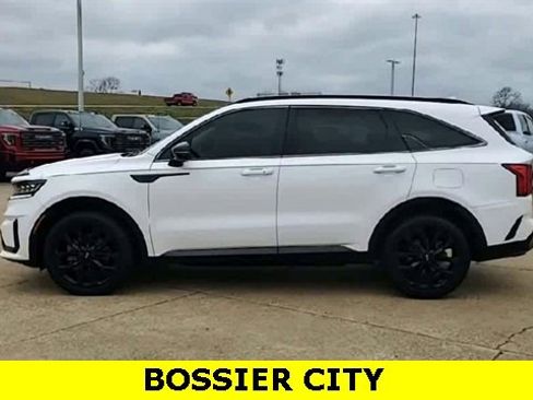 Used 2021 Kia Sorento SX image 5