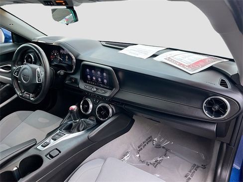 Used 2022 Chevrolet Camaro SS image 25