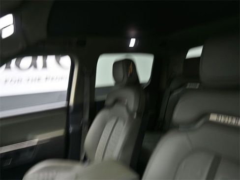 Used 2022 Rivian R1T Launch Edition image 17