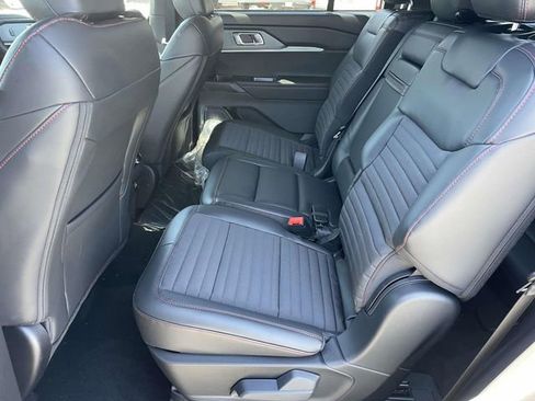 New 2026 Ford Explorer ST-Line image 9