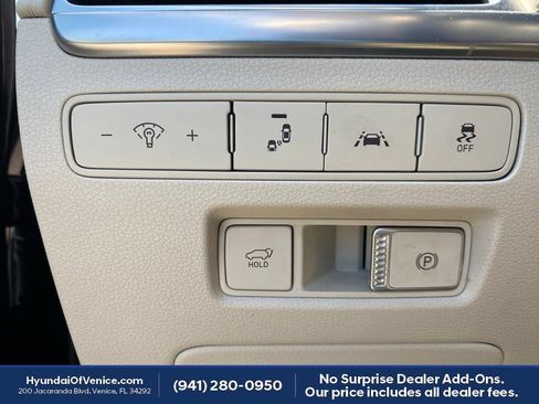 Used 2020 Hyundai Palisade Limited FWD image 17