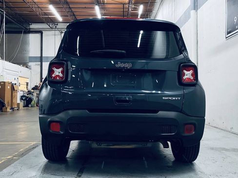 Used 2020 Jeep Renegade Sport w/ UConnect 7.0 Group FWD image 6